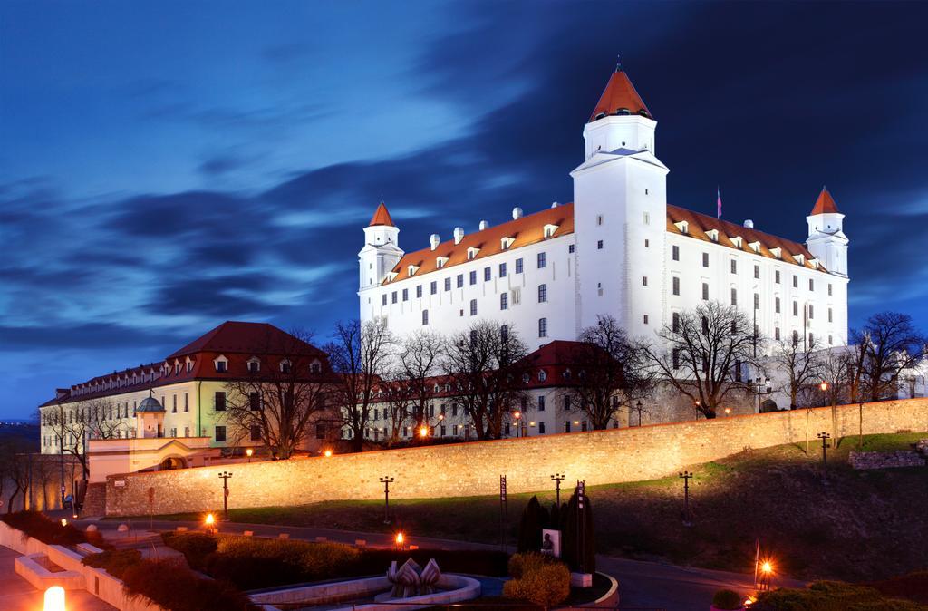 Aplend City Bastova 1 Bratislava Luaran gambar