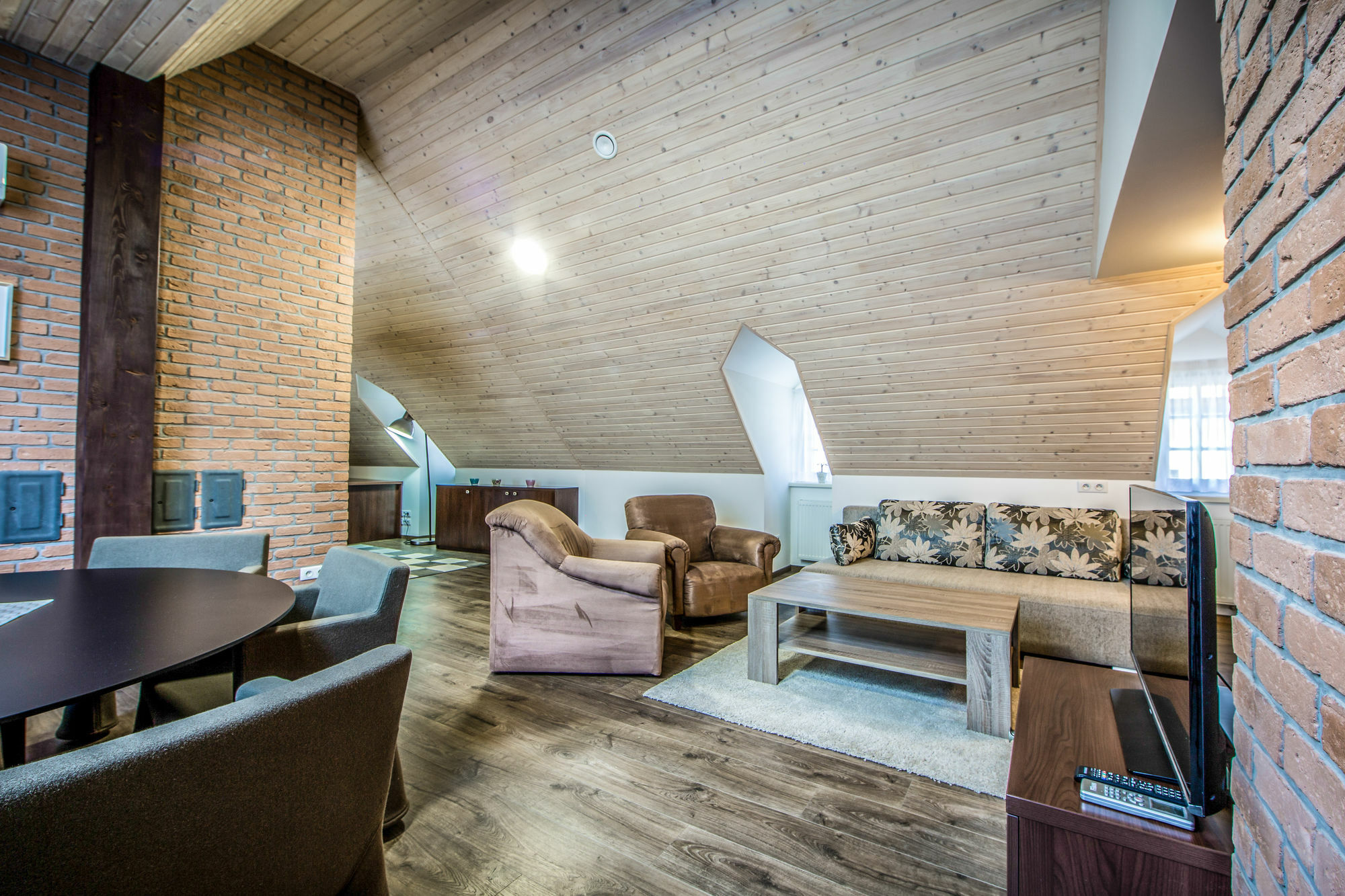 Aplend City Bastova 1 Bratislava Luaran gambar